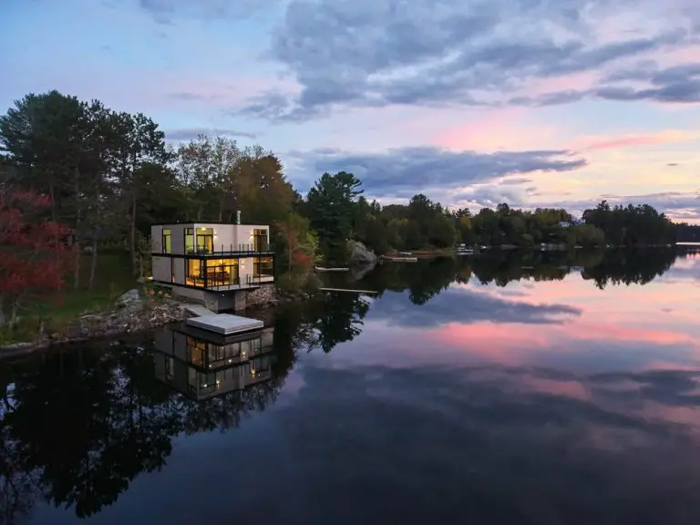 ValdesMonts Boathouse, Québec earchitect