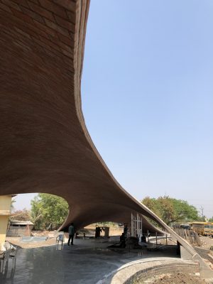 Maya Somaiya Library, Sharda School building construction