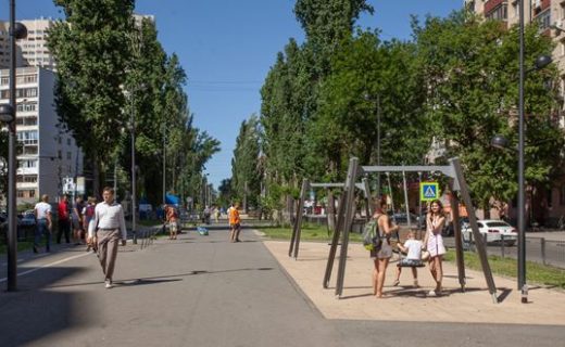 Rakhova Boulevard Saratov, Russia by SNoU