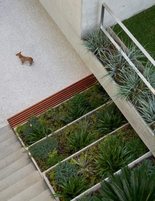 Vertical Courtyard Residence Santa Monica