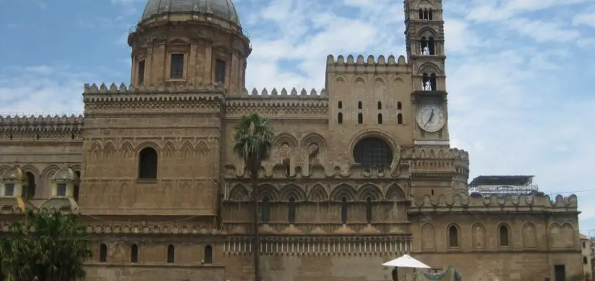 Palermo Architecture Walking Tours Guide