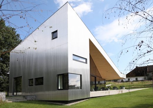 House Mesh near Linz, Austria