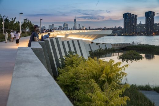 Hunter’s Point South Waterfront Park landscape