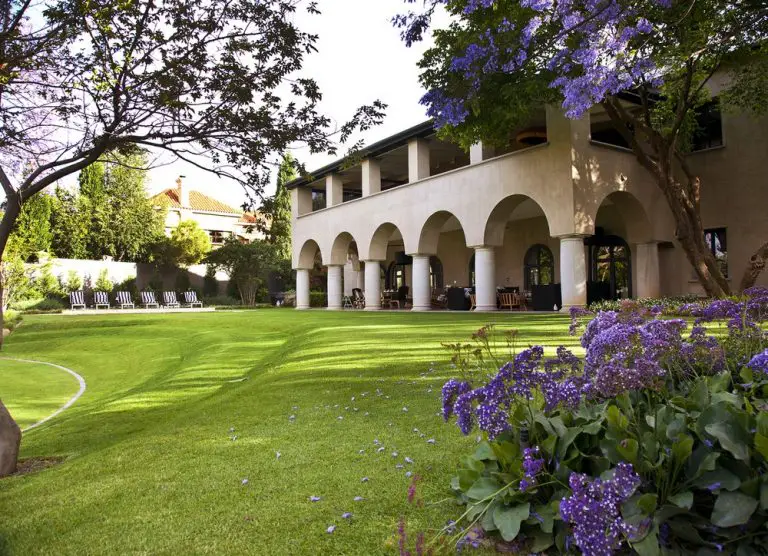 House A, Johannesburg Sandhurst property earchitect