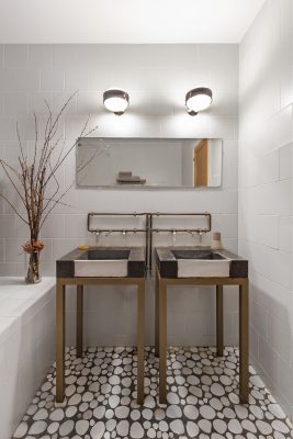 Poble Nou loft by Alex March Barcelona bathroom interior design 