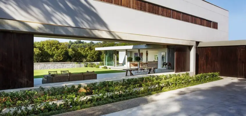 House 01, Hyde Park, Johannesburg