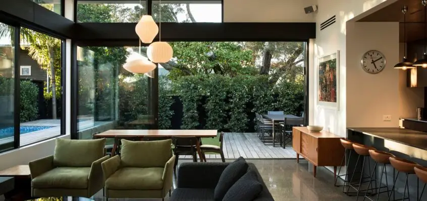 The Stage and Cave, Auckland Villa