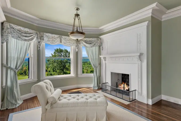 Vanderbilt Mansion for sale, Massachusetts earchitect