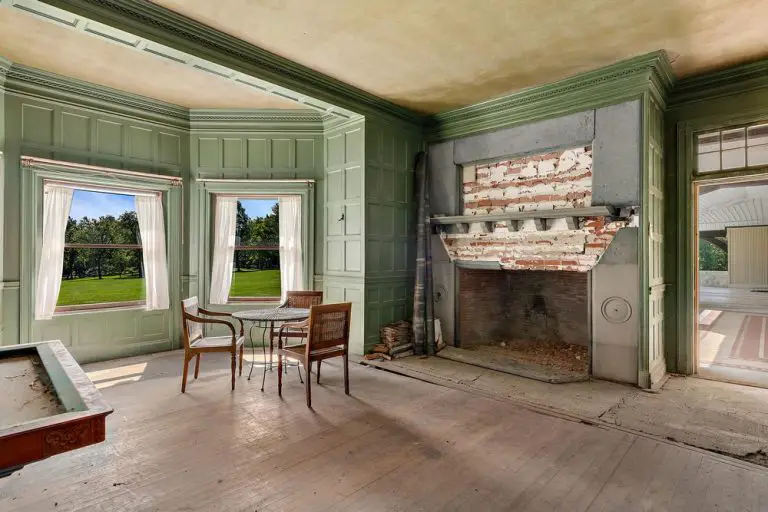 Vanderbilt Mansion for sale, Massachusetts earchitect