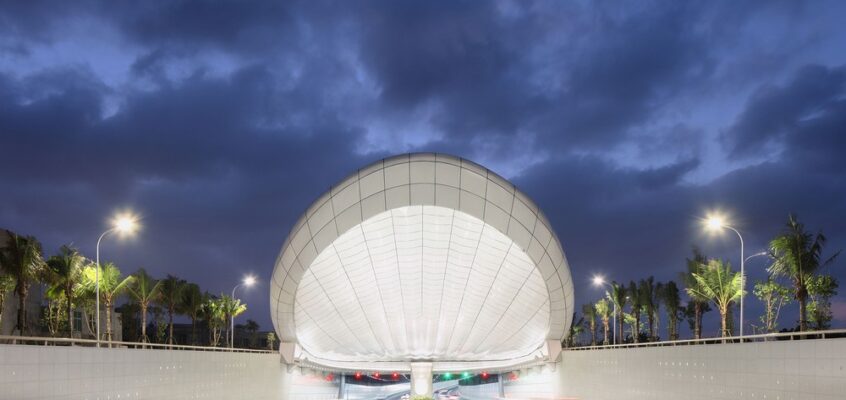 Wenming East Tunnel Entrances, Haikou