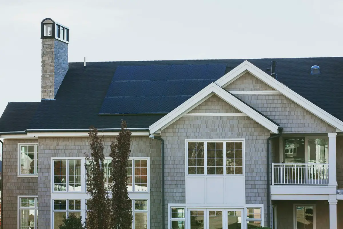 Advantages of purchasing a home solar power system