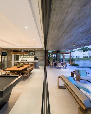Modern Brazilian home