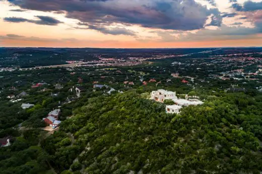 George Straits Texas Mansion