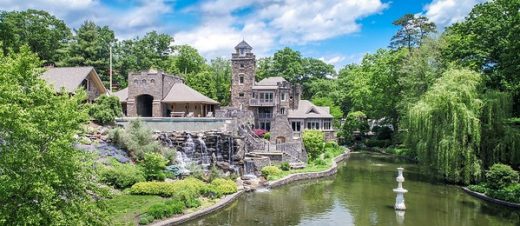 Greenwood Lake Resort Home