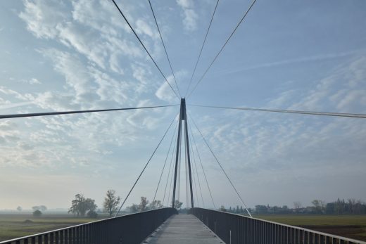 Lužec nad Vltavou Footbridge