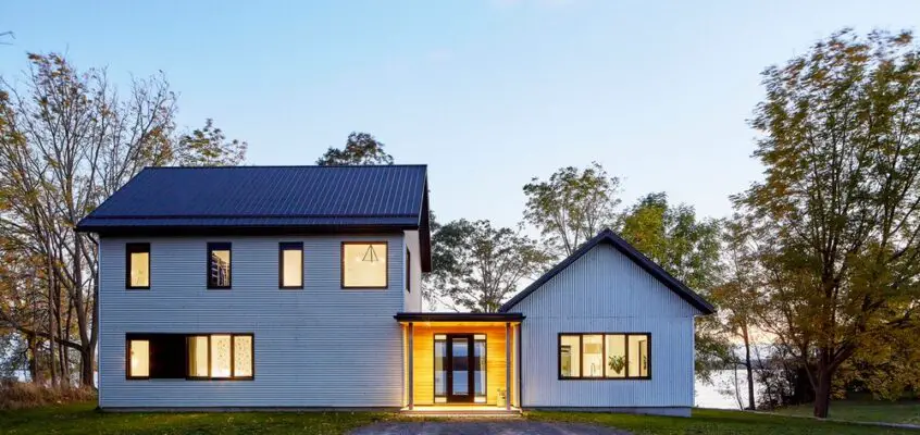 Smith Bay House, Prince Edward County