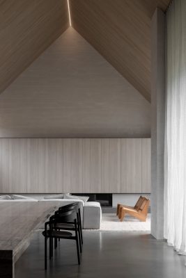 Victoria residence design by Adam Kane Architects