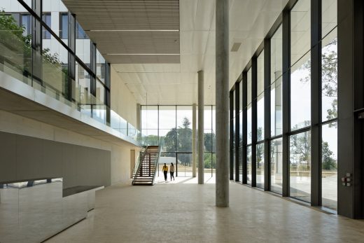 Campus CEA Paris-Saclay, Neuroscience Institute, France access hall interior