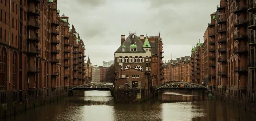 Hamburg: Romance of the German North