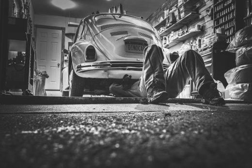 5 Car Garage design ideas guide VW Beetle mechanic