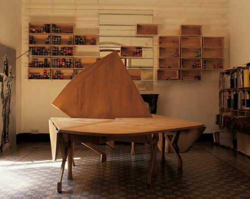 Ines table by Enric Miralles architect