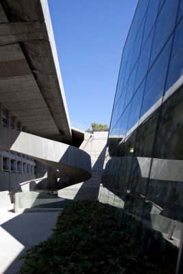 Younes & Sorarya Nazarian Library Haifa University