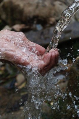 Benefits of power washing your home