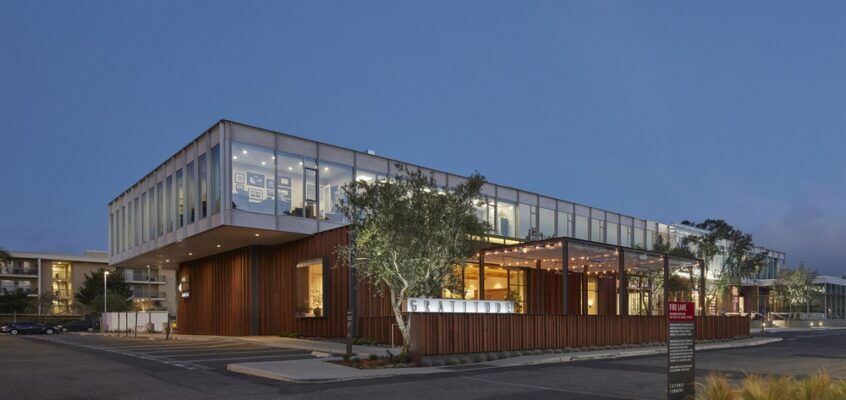 Castaway Commons, Newport Beach California