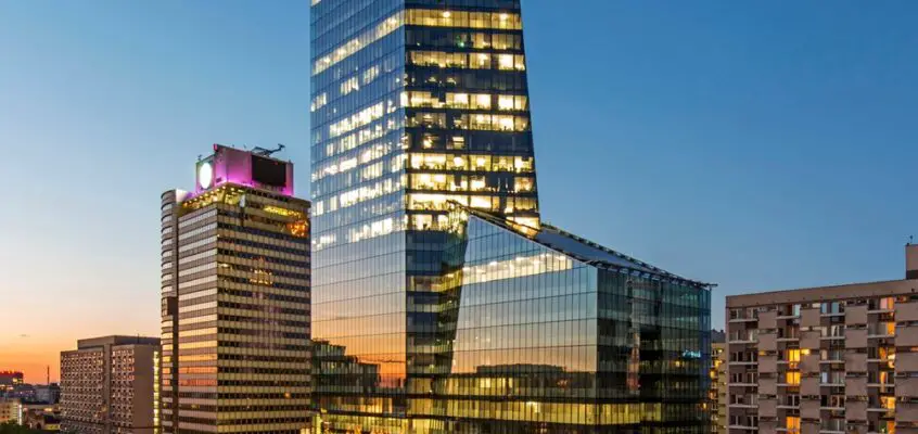 Q22 Office Building, Warsaw