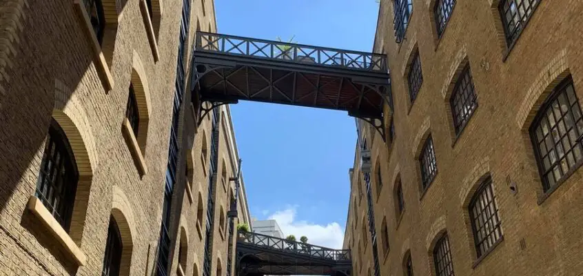 Shad Thames Buildings, London: Photos, Architects
