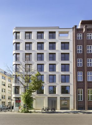EMBASSY Berlin Architecture, Koellnischen Park Apartments