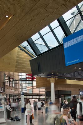 Glasgow Queen Street Station building interior