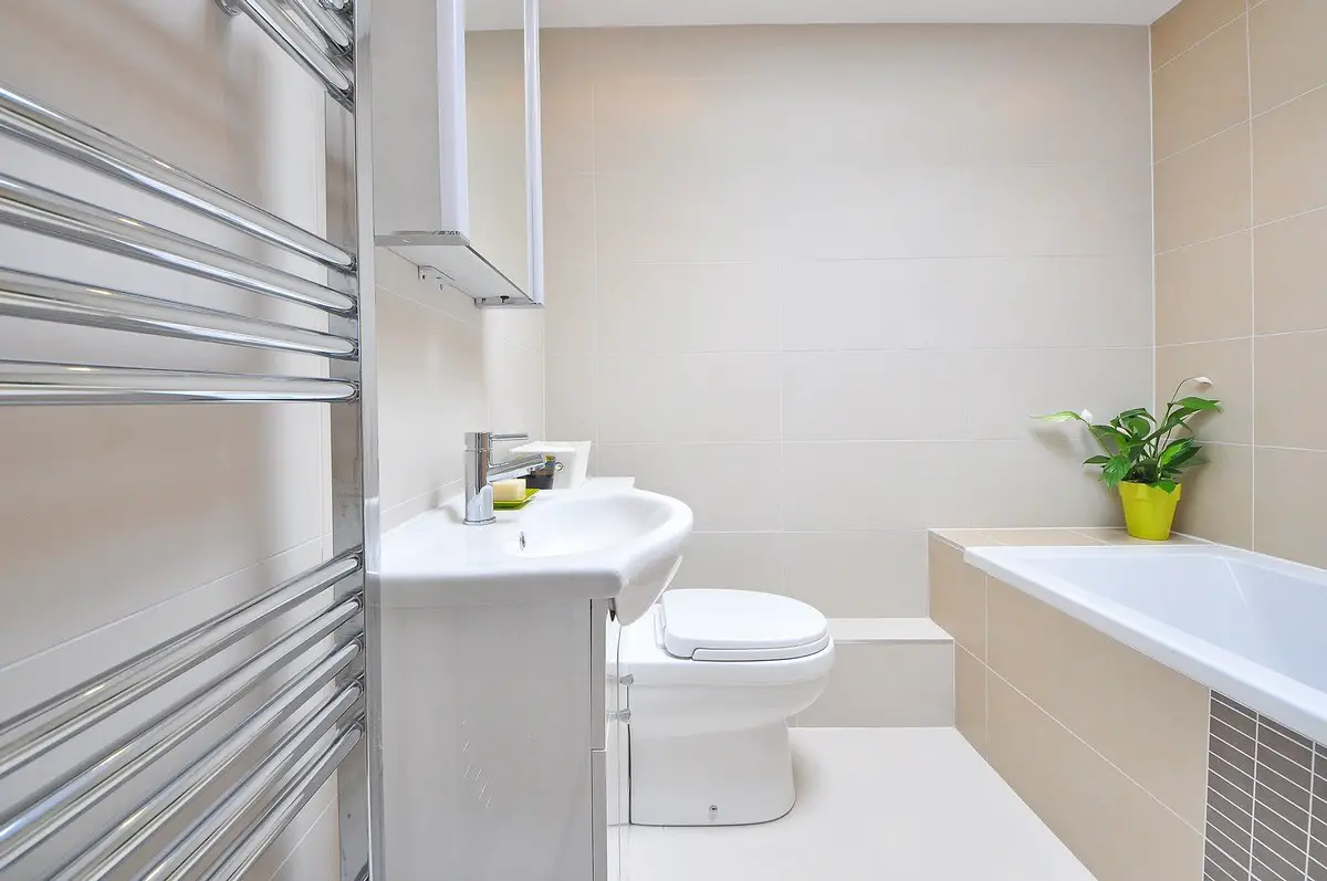 How a Bathroom Facelift Can Improve Your Home
