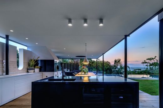 LA Cool Pool House Newport NSW