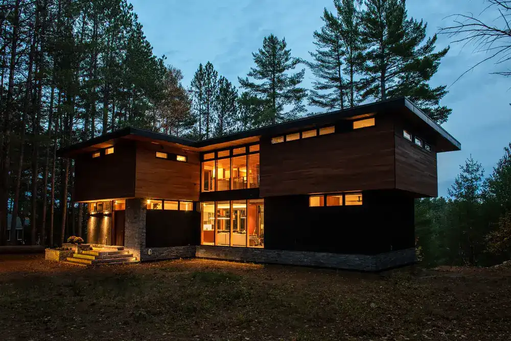 Lake of Bays Cottage, Muskoka, Ontario