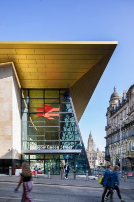 Queen Street Station Glasgow building