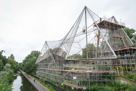Snowdon Aviary London Zoo demeshing