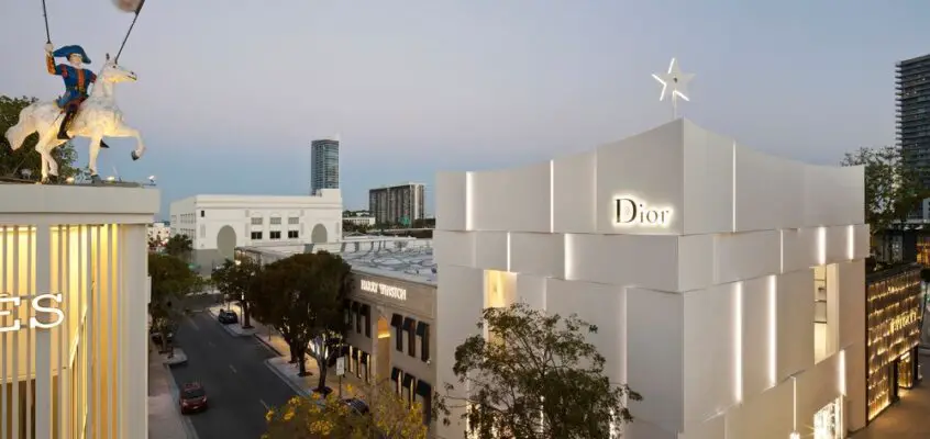 American Retail Buildings: US Store Designs
