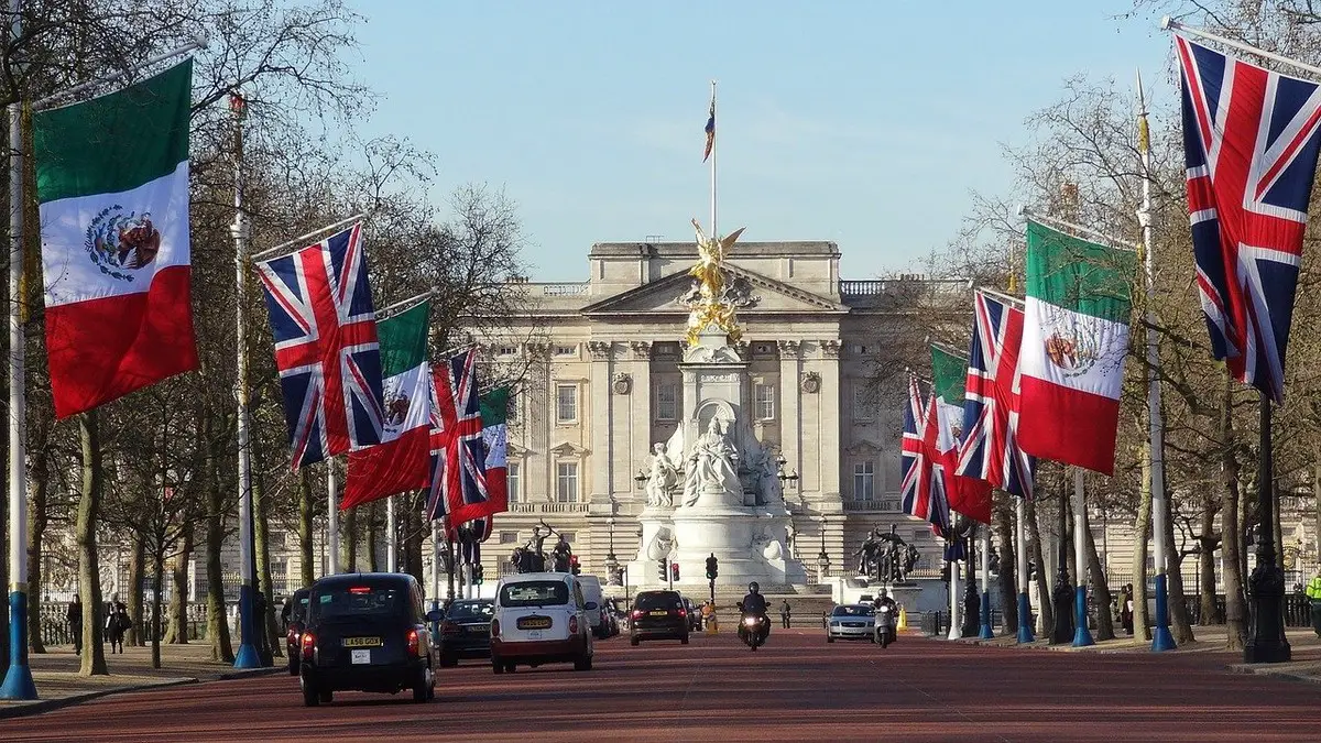 Buckingham Palace London England