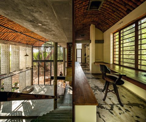 WallHouse by Indian Architect Anupama Kundoo
