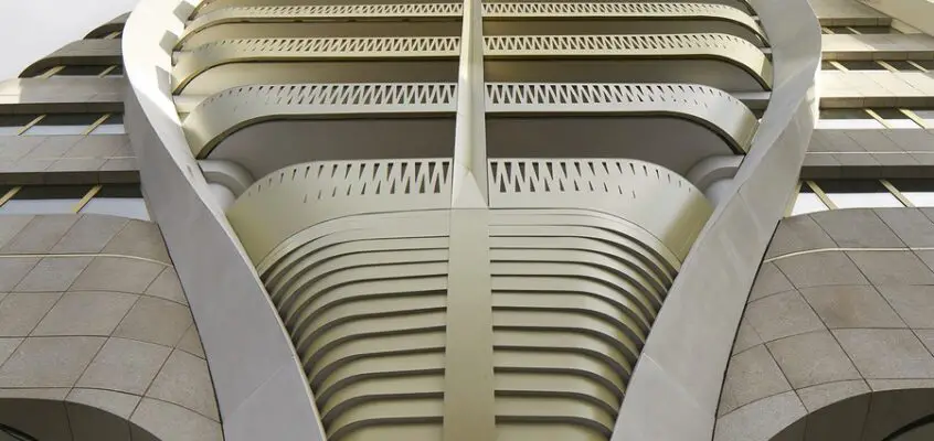 Brussels Architecture Tours: Belgian Walking Guide