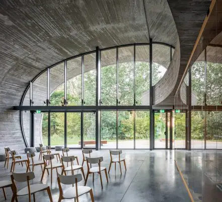 Educational pavilion with a clearing on the banks of the Vistula River in Warsaw