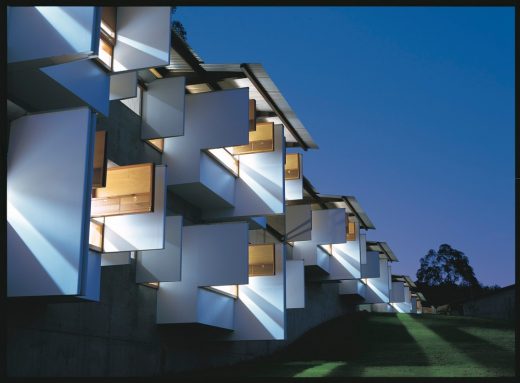 Arthur and Yvonne Boyd Education Centre by Glenn Murcutt