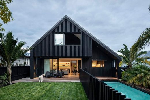 Green Walls & Gables Residence, Auckland NZ