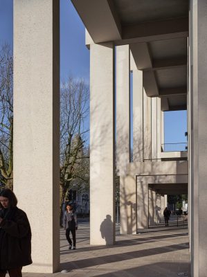 Kingston University London, Town House