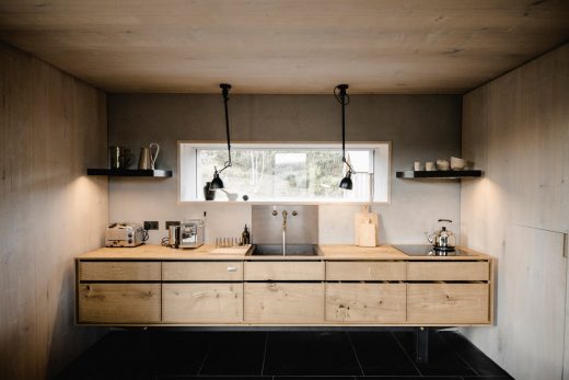 Kyle House Sutherland kitchen by Groves-Raines Architects Studios