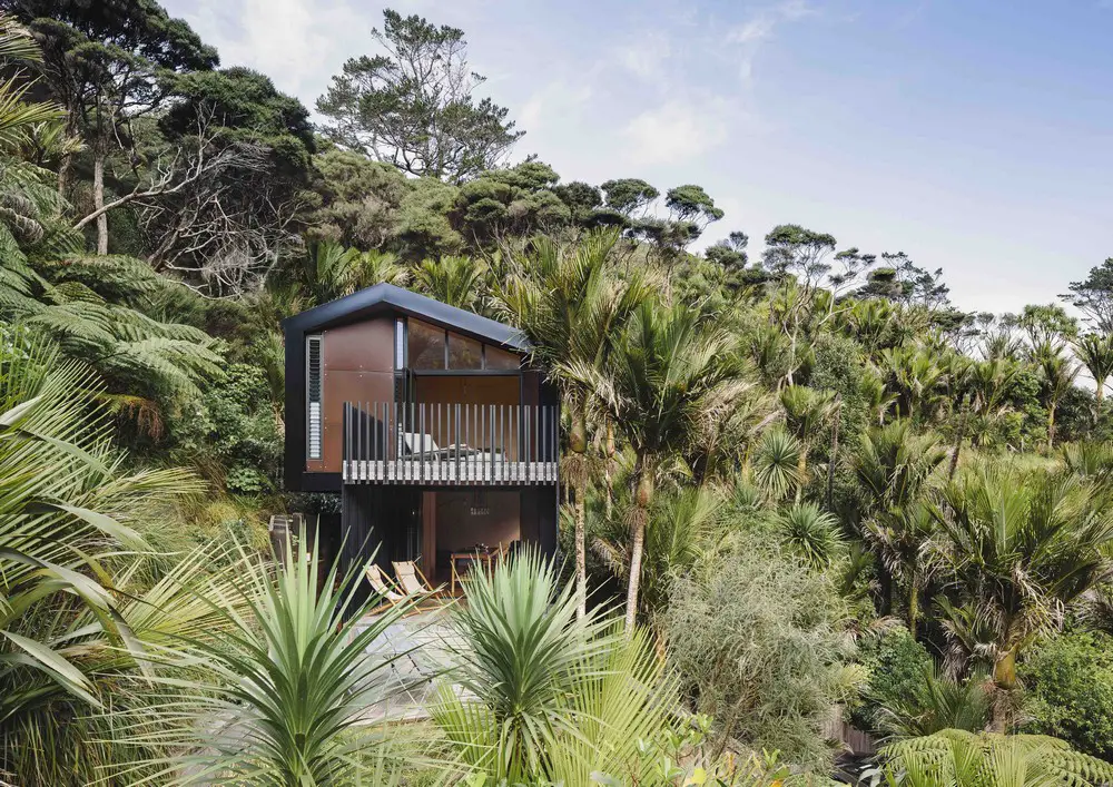 New Zealand Houses Karekare Bach