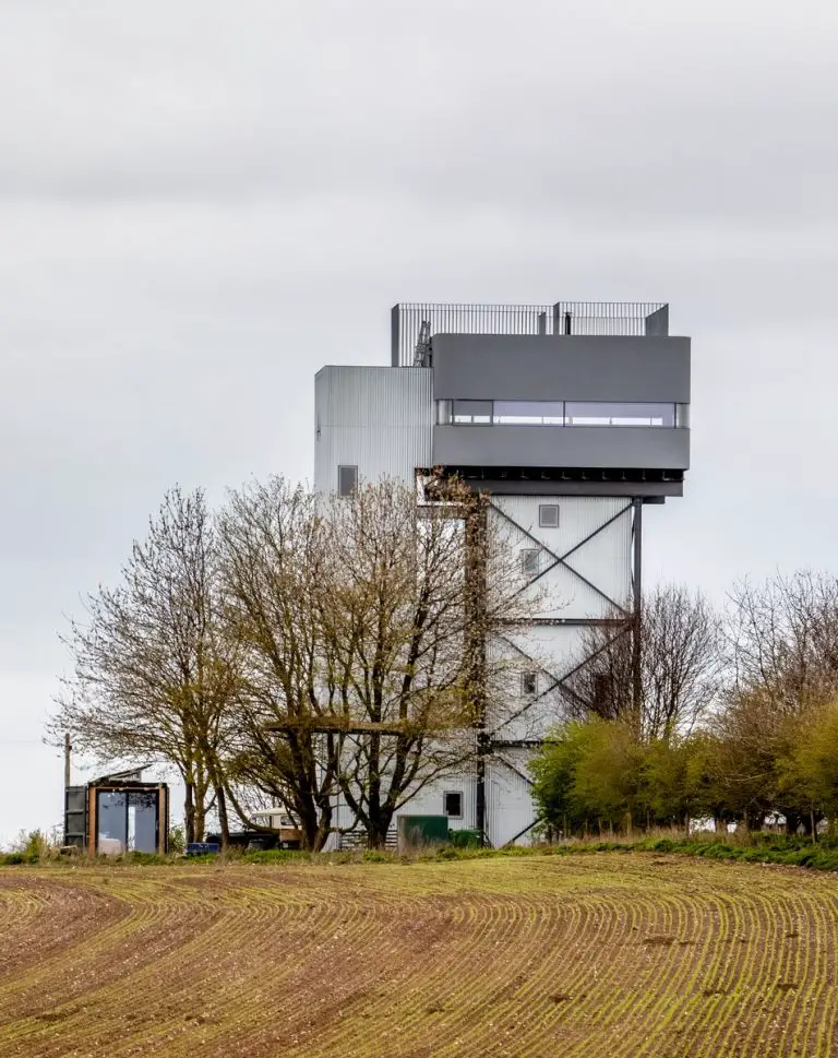 Water Tower in Norfolk by Tonkin Liu earchitect