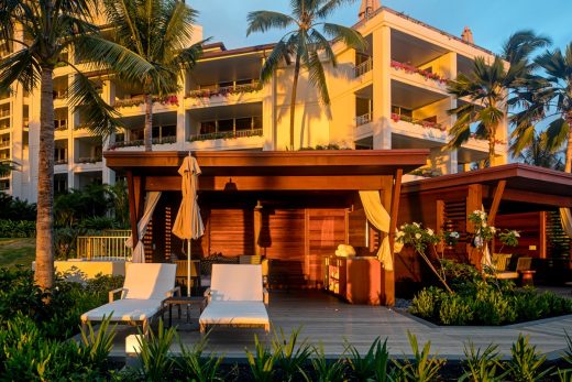 Hawaii luxury accommodation design by de Reus Architects