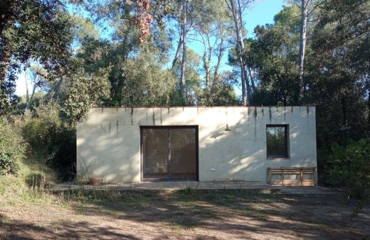 Girona property in the woods